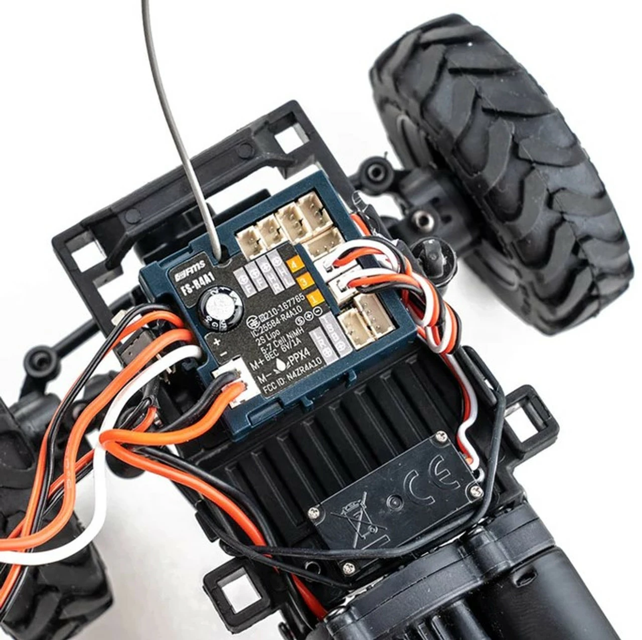 FMM12401RD FMS FCX24 Power Wagon 1/24 Scale Micro Rock Crawler W/Hard Body - Red 5 FMM12401RD FMS FCX24 Power Wagon 1/24 Scale Micro Rock Crawler W/Hard Body - Red - Image 5