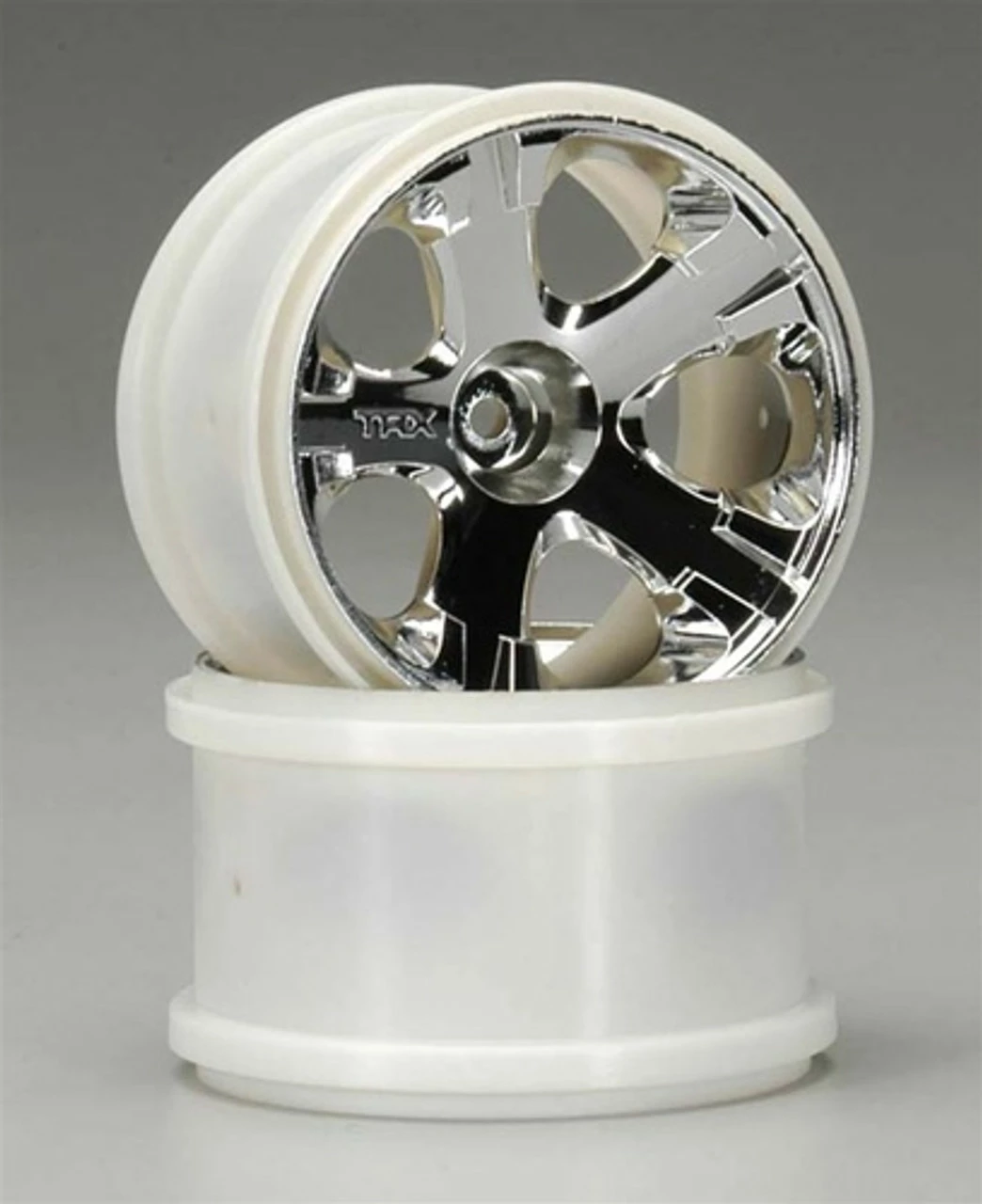 TRA5576 Traxxas Wheels 2.8 Chrome Rear Jato 3.3 1 TRA5576 Traxxas Wheels 2.8 Chrome Rear Jato 3.3
