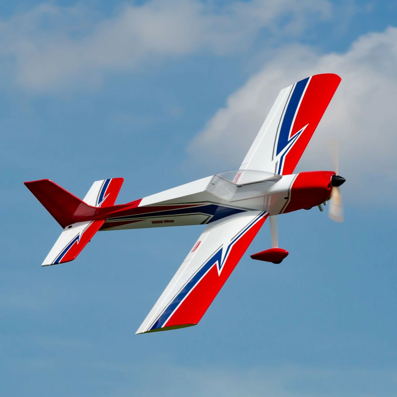 HAN2370 Hangar 9 Tiger 30cc EP ARF 90" 1 HAN2370 Hangar 9 Tiger 30cc EP ARF 90"