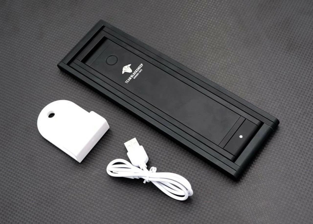 TBSDESKLAMPV2 TEAM BLACK SHEEP PORTABLE LED LAMP V2 3 TBSDESKLAMPV2 TEAM BLACK SHEEP PORTABLE LED LAMP V2 - Image 3